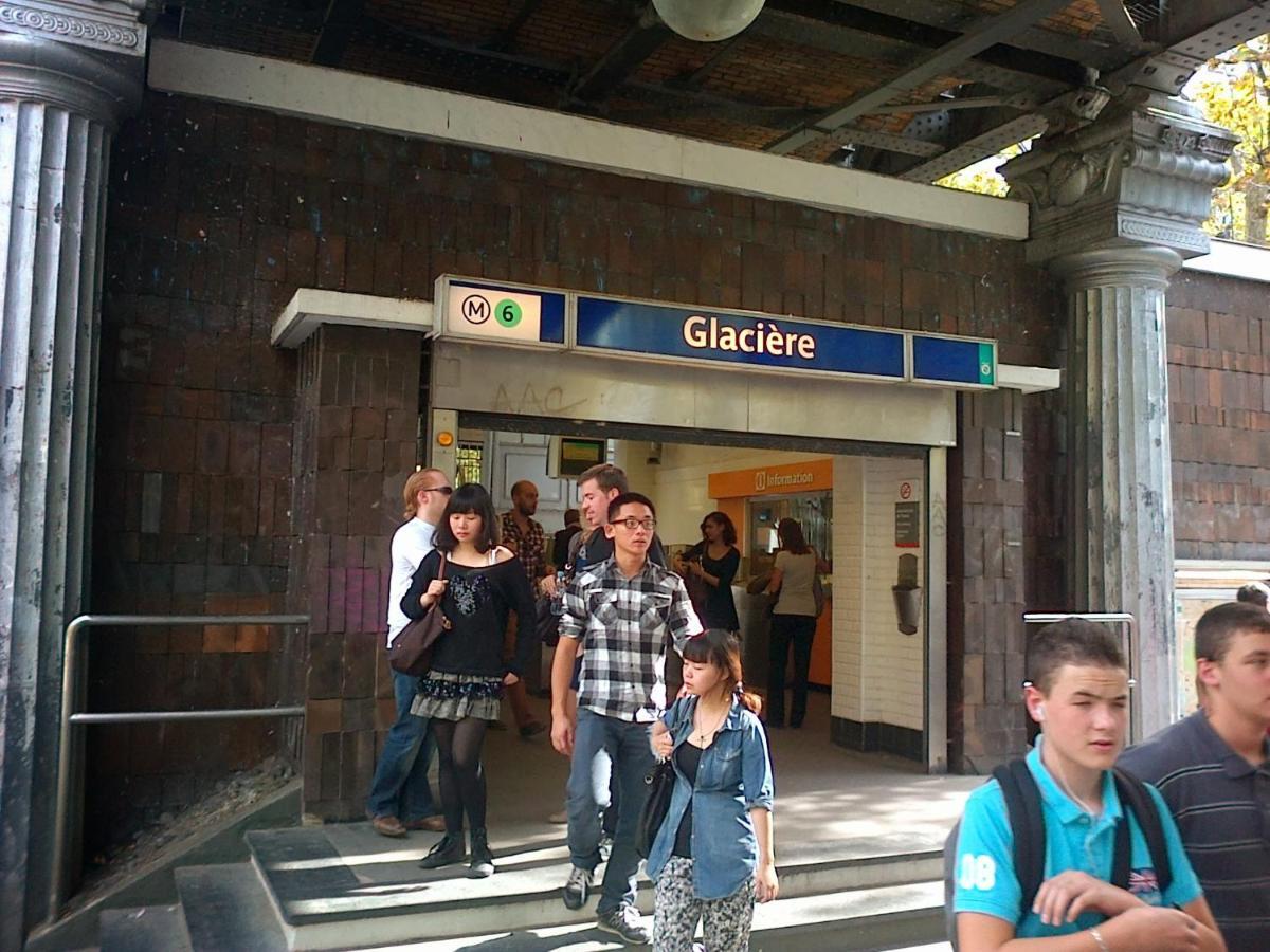 Charmante Sante Париж Екстериор снимка